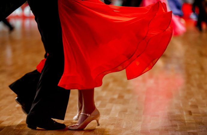 Hogyan tanít a tánc nőnek vagy férfinak lenni?